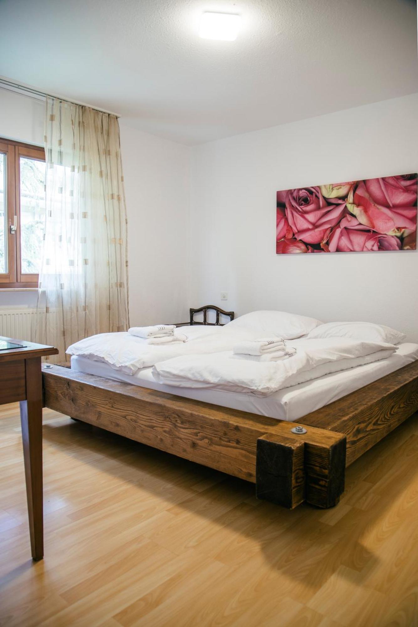 Between Lakes Apartments - 58 إنترلاكن الغرفة الصورة