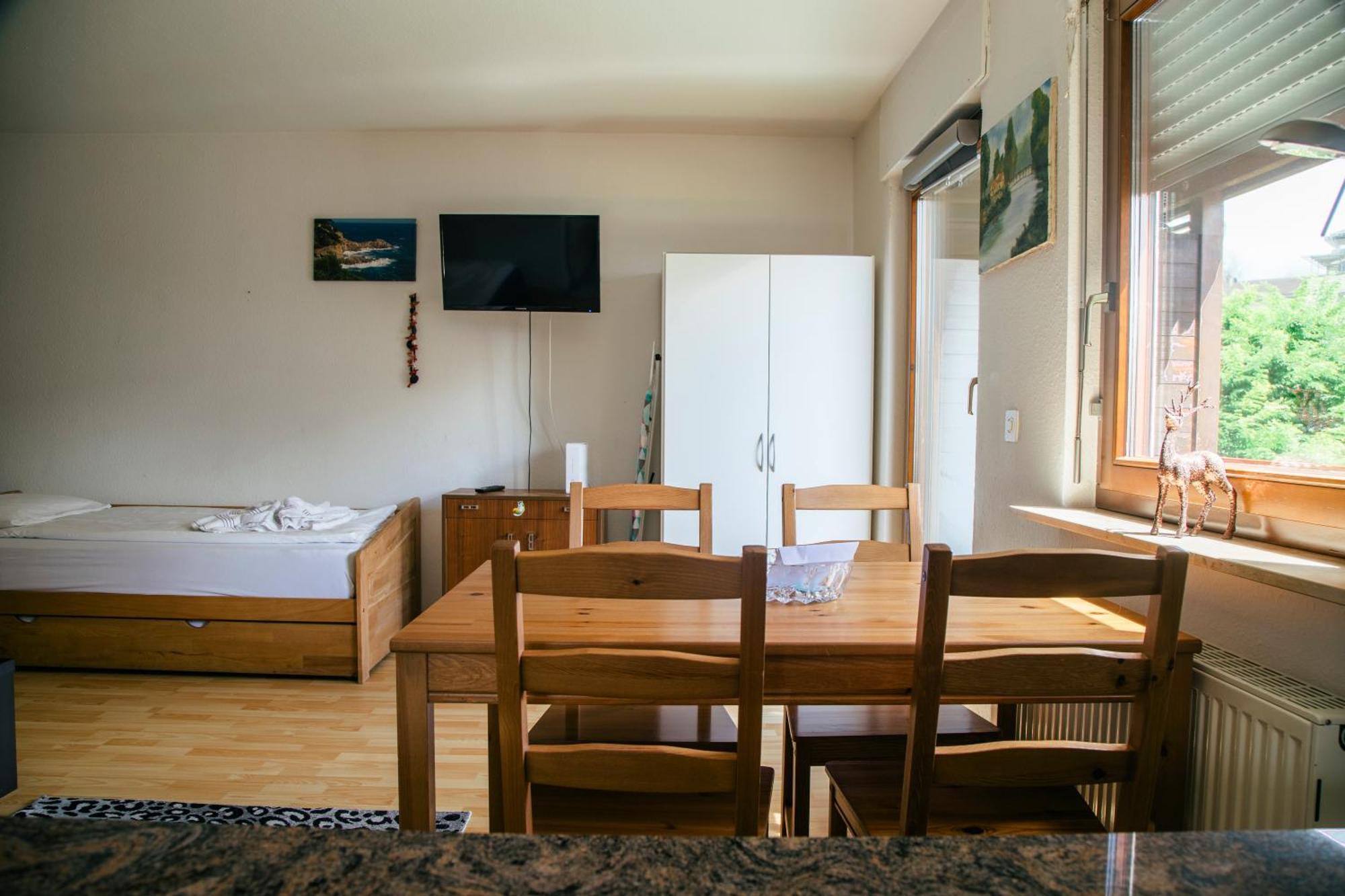 Between Lakes Apartments - 58 إنترلاكن الغرفة الصورة